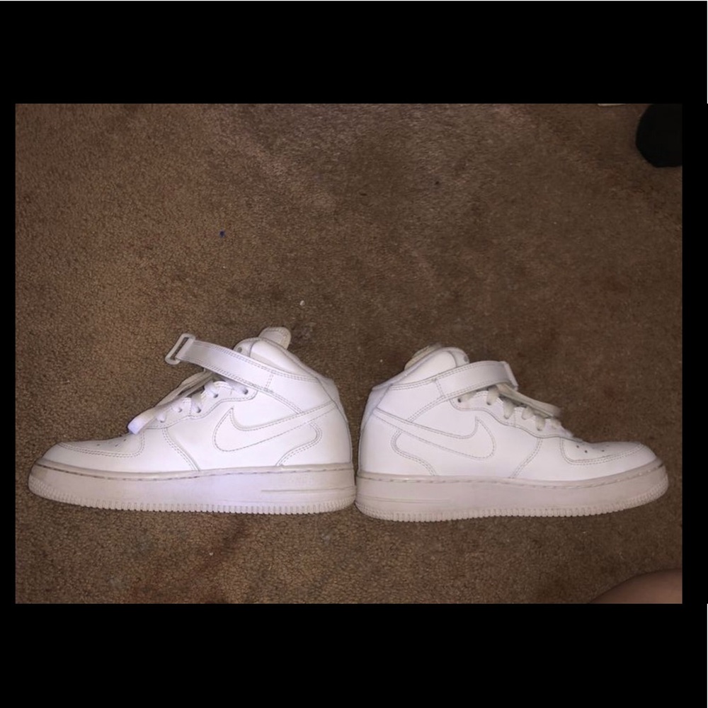Hightop white Air Force ones